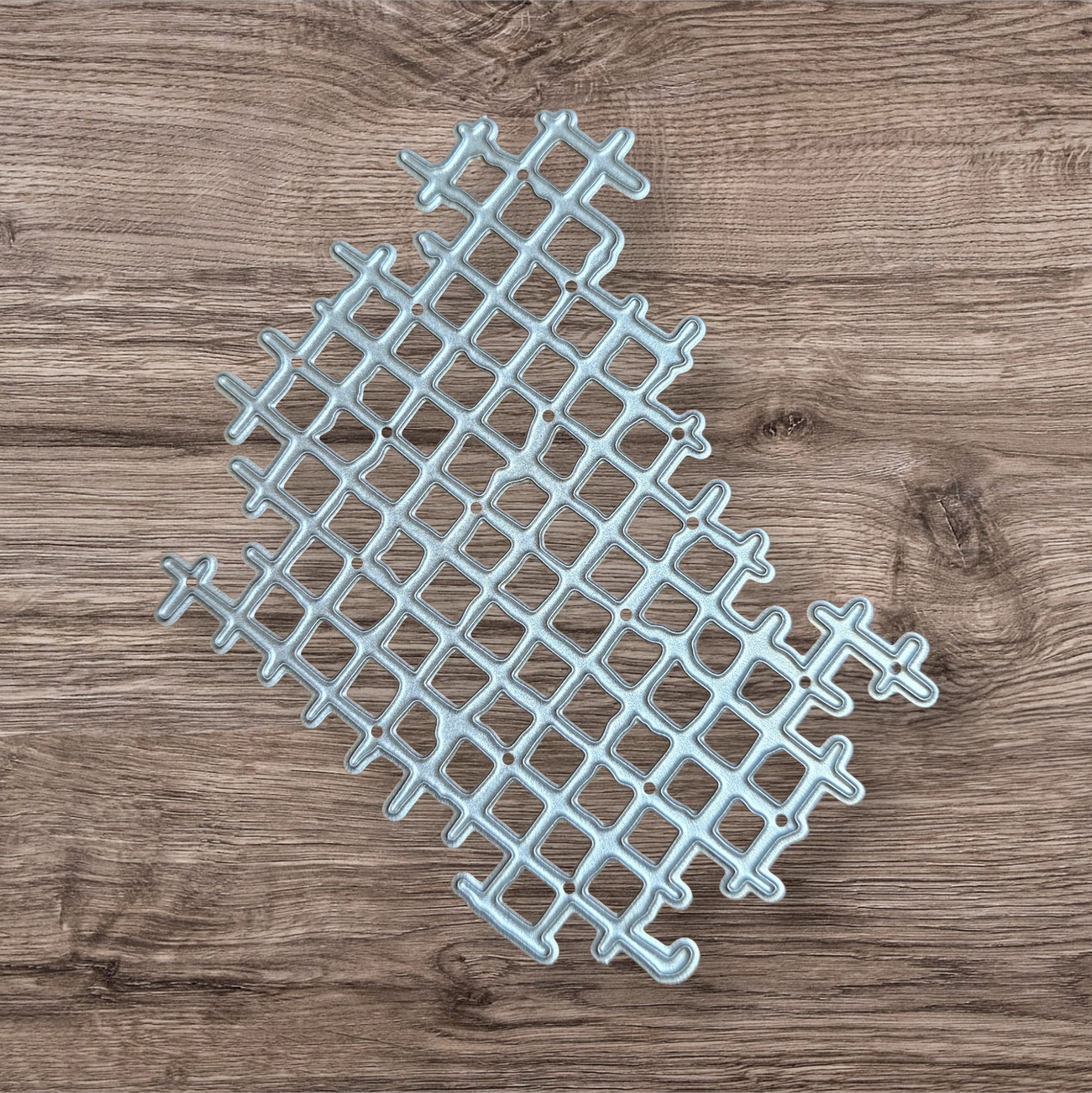 Industrial Grid Metal Cutting Die – 8cm x 10cm