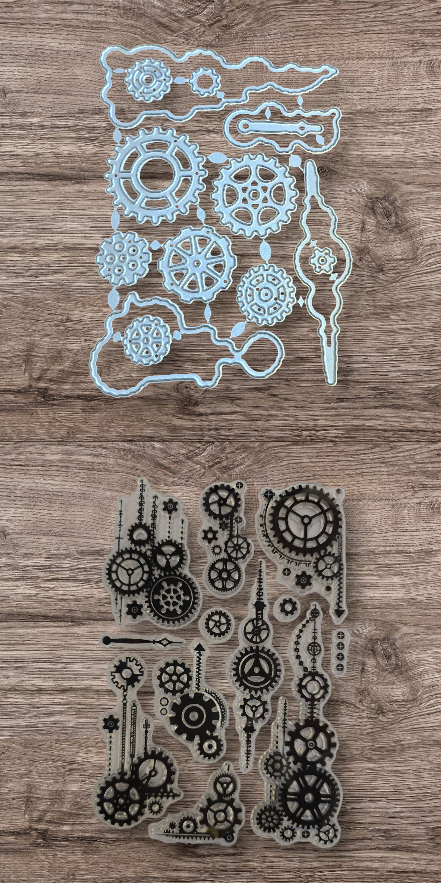 Gear Die and Stamp Set – 16cm x 11cm