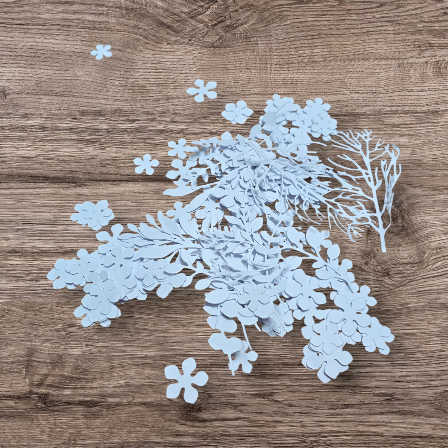 150+ Piece Premium Small Flower & Leaf Die-Cut Pack