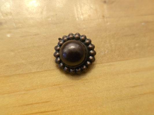 Antique copper scallop‑edge metal brads 5/8" (15 mm)